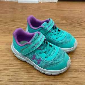 Under Armour Toddler Girls Size 6 Sneakers